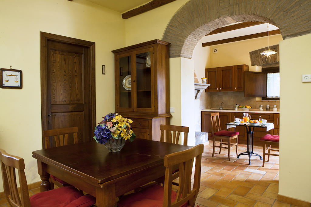 ヴィテルボ Agriturismo Ferento E Il Castagnoヴィラ 部屋 写真